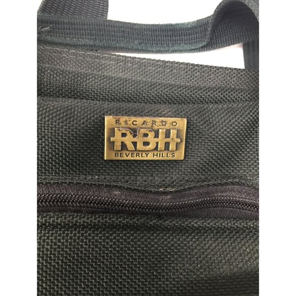 Ricardo Beverly Hills Green Zippered Carry On Travel Bag With Handles - Picture 6 of 14